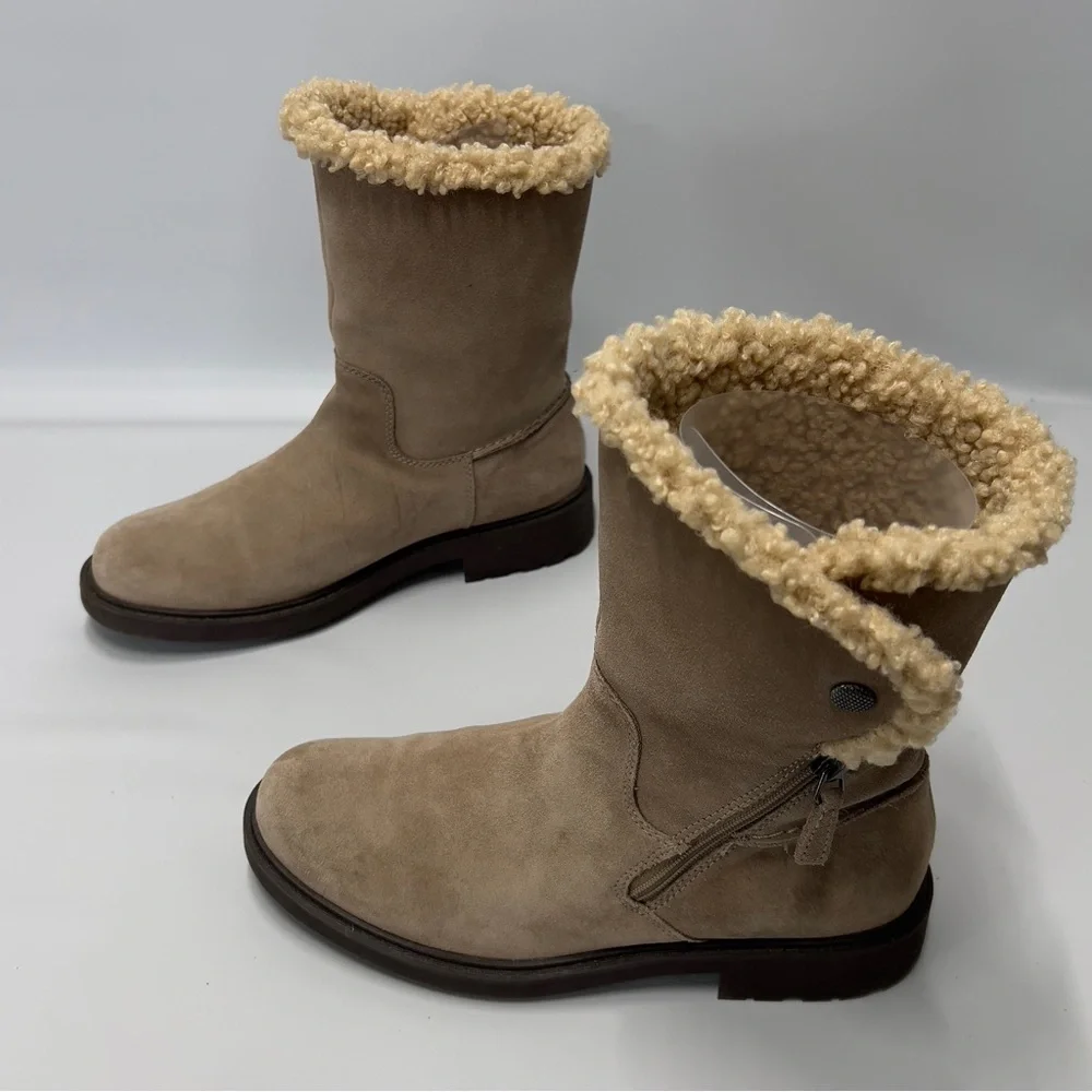 CLARKS Sherpa lined Suede Winter Outdoor Boot